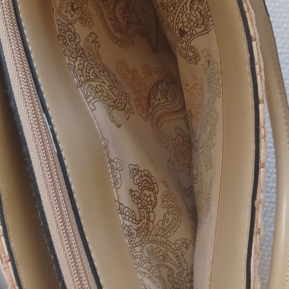 Etienne Aigner Spacious Woven Zippered Bag - Picture 11 of 16